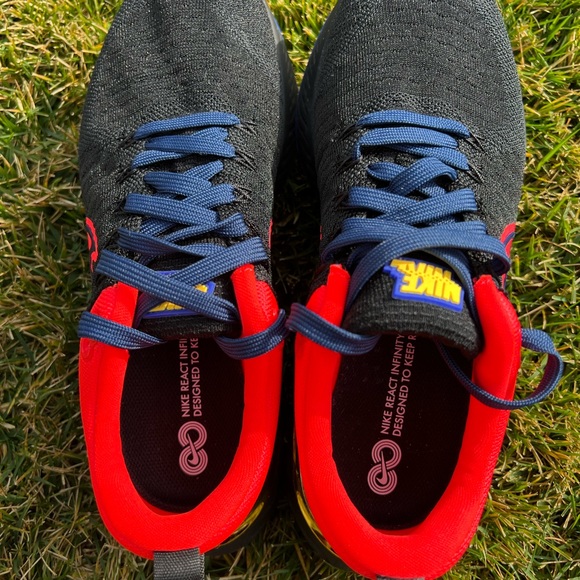 Nike React Infinity Run Flyknit 2 - Custom Colors Captain Marvel Inspired - Picture 7 of 11